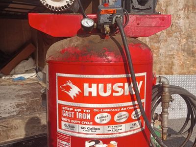 Husky 60-Gallon 6.5 HP 240V Cast Iron Oil-Lubricated Air Compressor