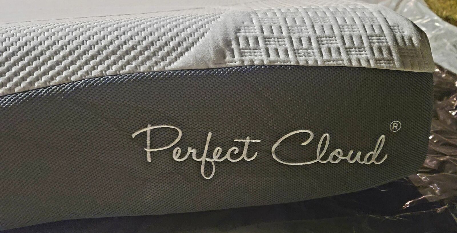 Perfect Cloud, Elegance Memory Foam Mattress, King, Medium-Firm, Like New