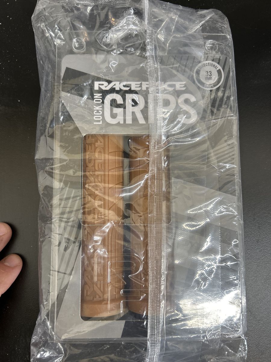 Race Face Gripper 33mm Grips