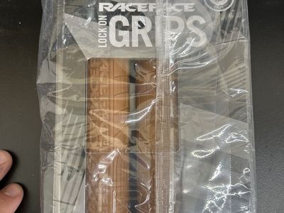 Race Face Gripper 33mm Grips