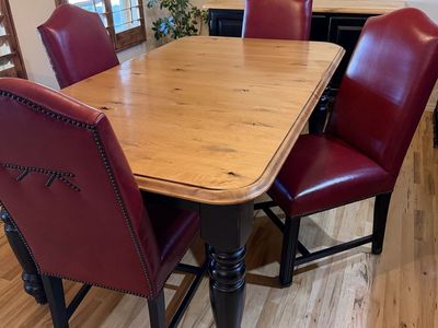 Western Flair Dining Set