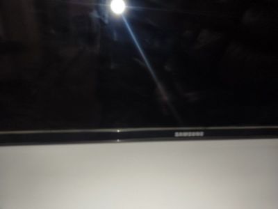 Samsung 43-inch Smart TV with HDMI and USB Ports