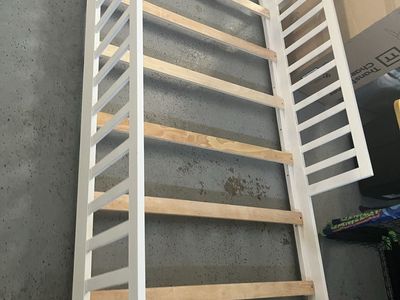 Montessori twin floor bed