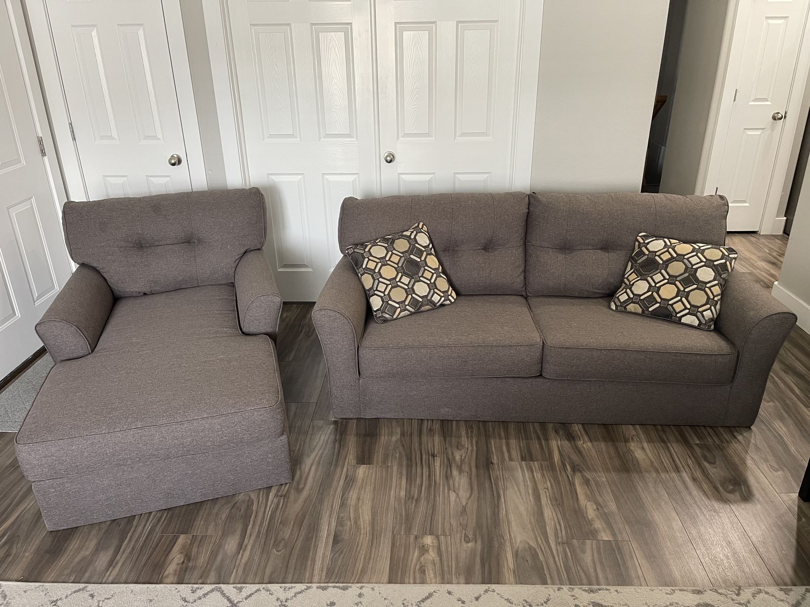 Gray Fabric Sofa and Chaise Lounge Set