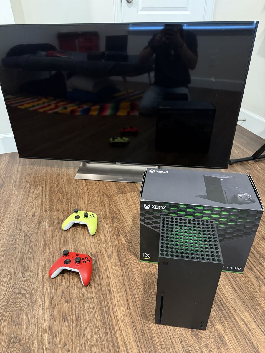 Xbox Series X 1TB Console with Two Controllers and Original Box