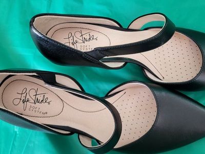**NEW WOMEN'S DRESS SHOES**