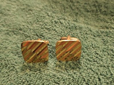 Vintage Gold Tone Square Cufflinks with Diagonal Stripe Design, Classic Men's Accessory