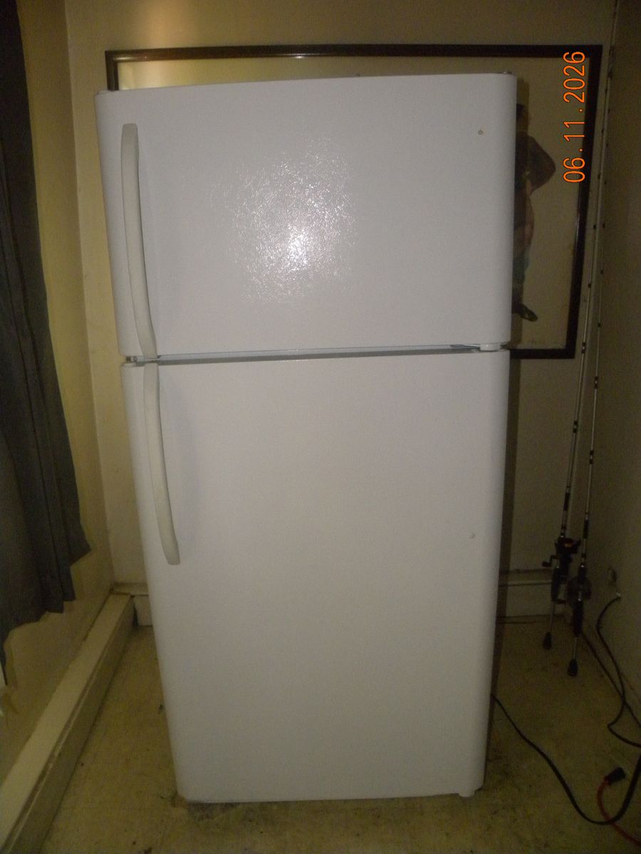 Crosley Apartment size Fridge