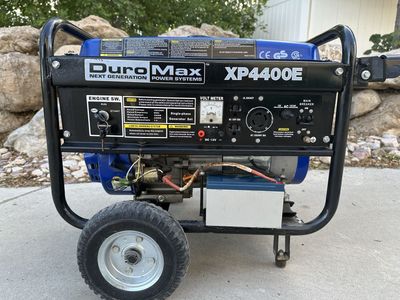DuroMax XP4400E Generator – Electric Start