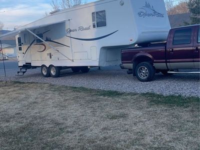 2004 Open Road 5th Wheel Travel Trailer - Sleeps 6, Heat/AC, Stand-up Shower