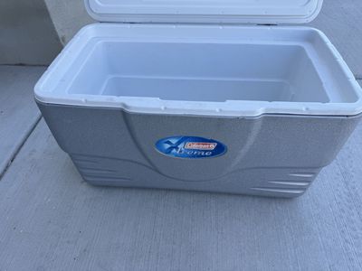 Coleman Xtreme Ice chest