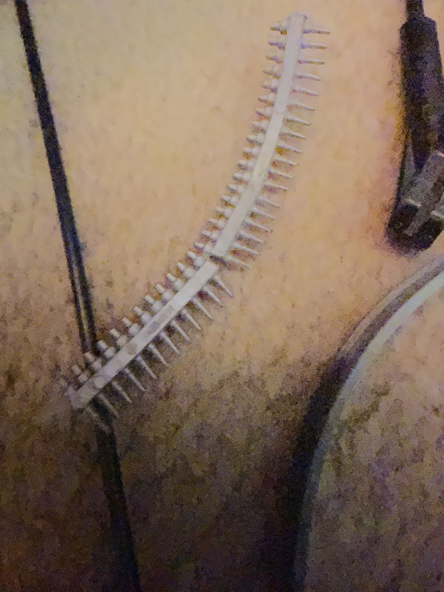 Main image 3