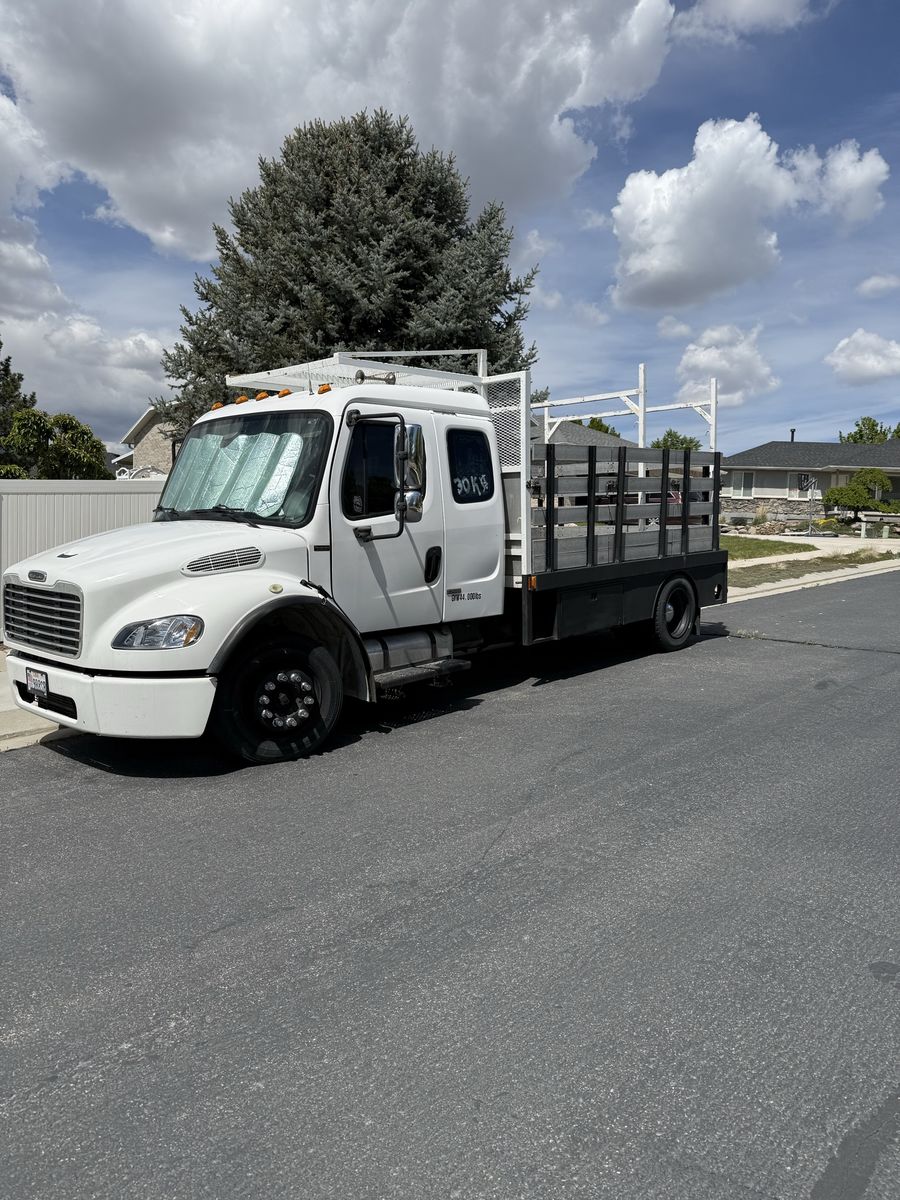 2004 M2 Freightliner with Mercedes engine.