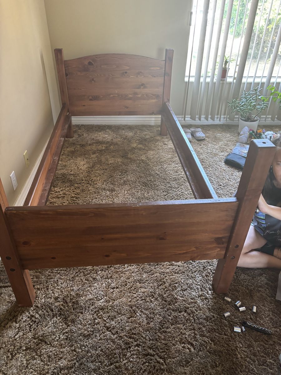 Solid wood bunk beds