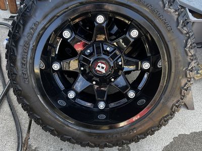 Truck wheels & Tires