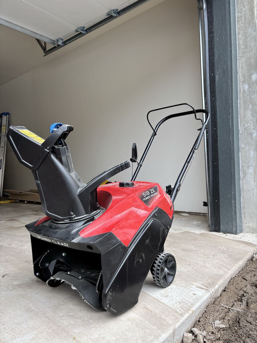 Snow Blower Toro 518 ZE Power Clear