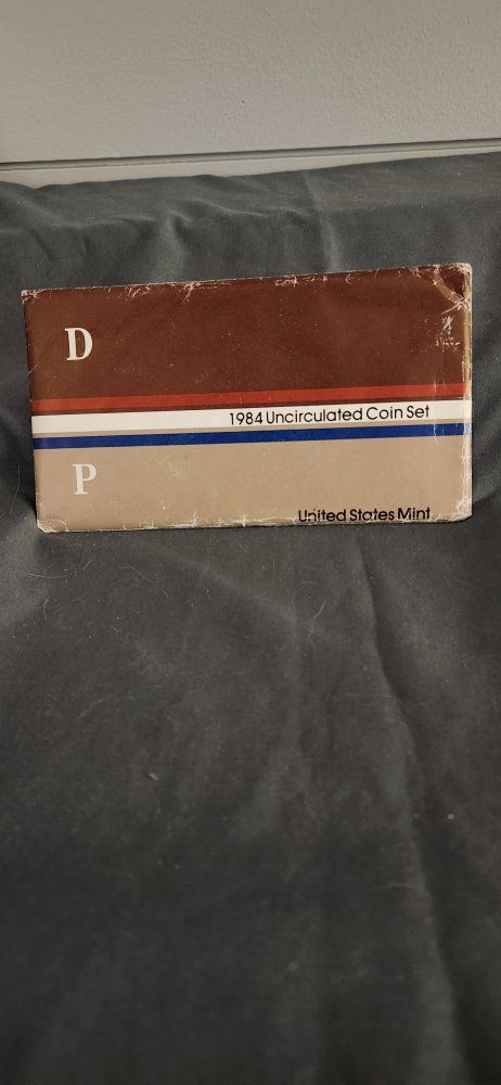 1984 US Mint Uncirculated Coin Set P & D Mint Marks Complete Packaging