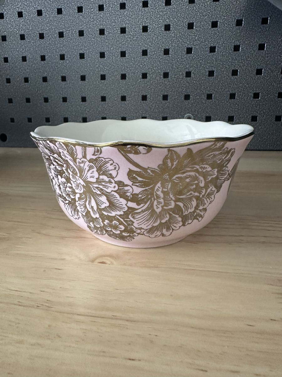 Vintage Pink Ceramic Scalloped Bowl with Gold Floral Pattern and Bird Detail
