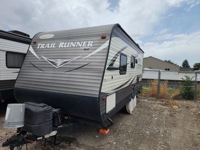 2018 Heartland Trail Runner 18SLE Travel Trailer Bumper Pull with AC, Awning, and Microwave