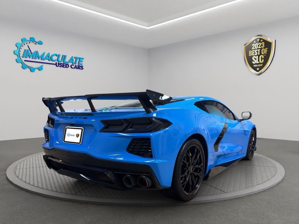 Main image 5