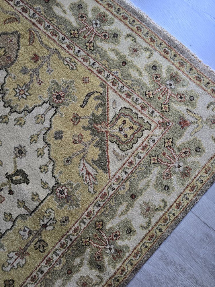 Main image 4