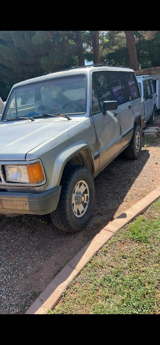 1988 ISUZU TROOPER II LS