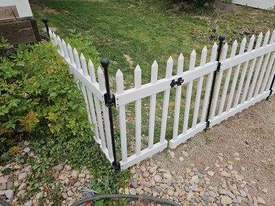 Vinyl Fence and Gate