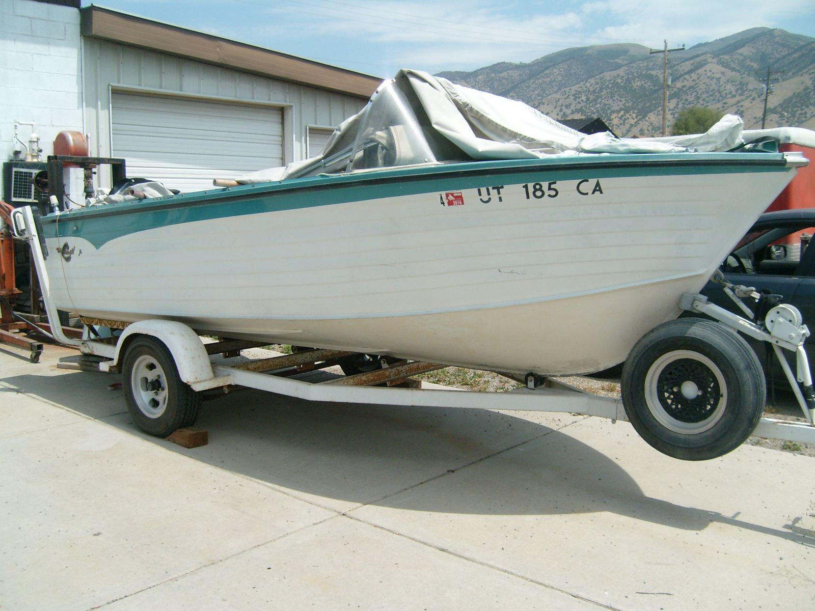 1966 Crestliner