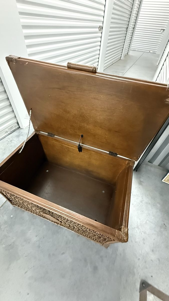 Main image 2