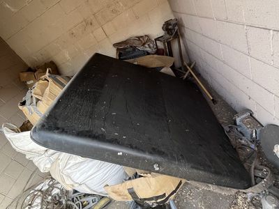 Truck bed lid topper