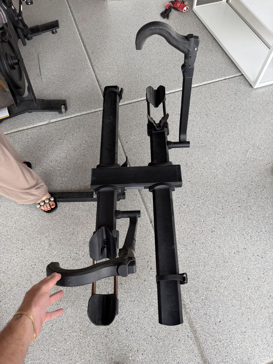 Kuat NV 2.0 2-Bike Hitch Rack — 2” — Matte Black, Great Shape