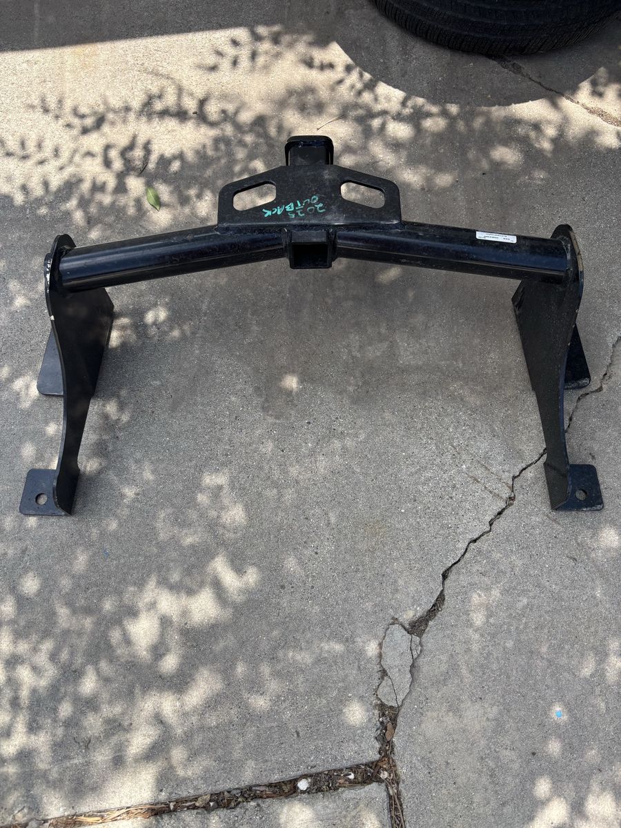 2025 Subaru Outback tow hitch