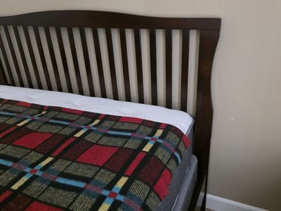 Queen Size Bed Complete with Head and Footboard and Rails