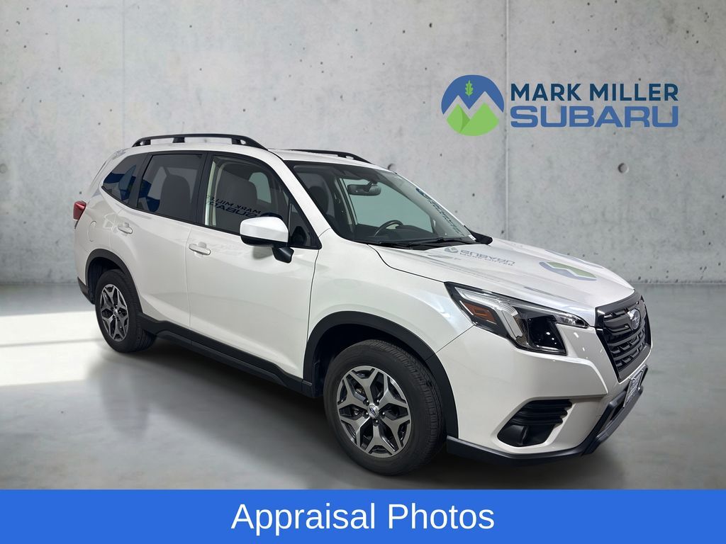 2023 Subaru Forester Premium