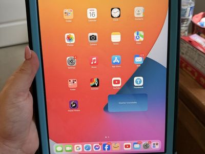 Apple iPad 8th Gen - 32 GB WiFi + Cellular