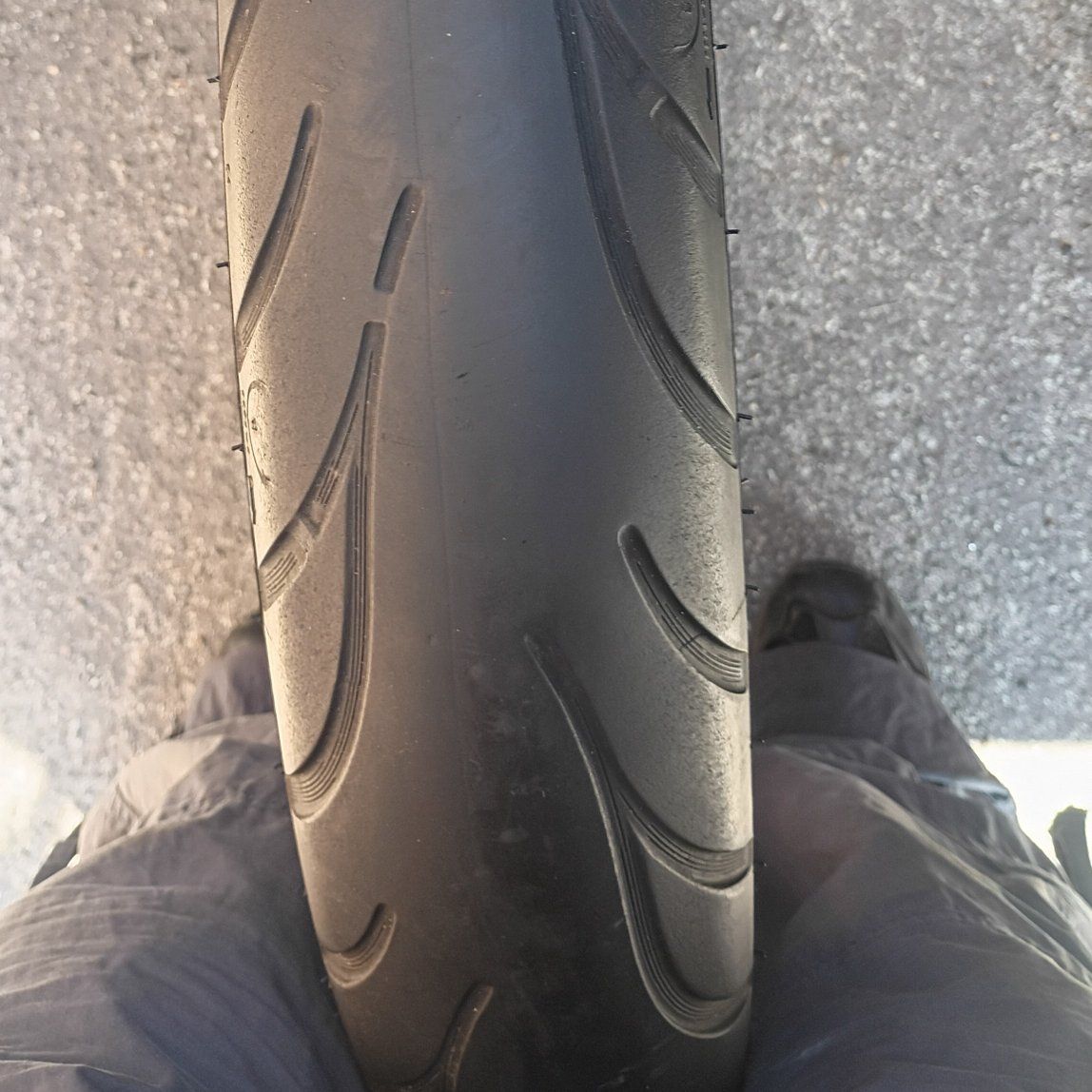 100/90B19 Front Motorcycle Tire