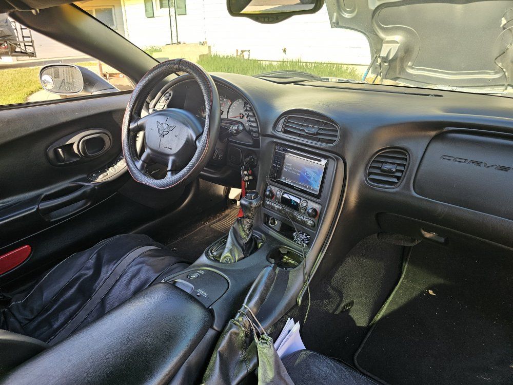 Main image 8