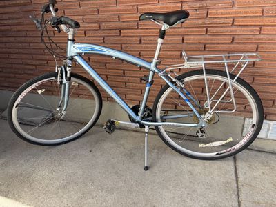 Schwinn Broadway Hybrid Bike--with Rack, Lock and Pump