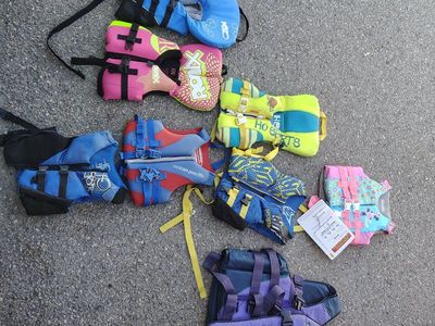LIFE JACKETS FOR SALE $10 EACH