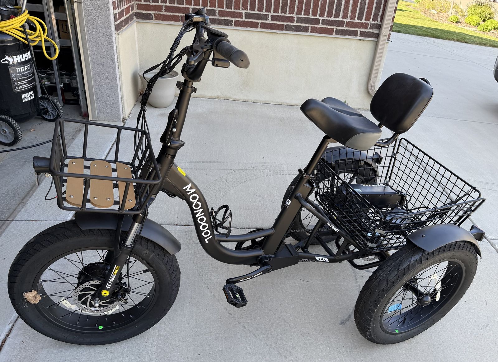 MoonCool Electric Trike