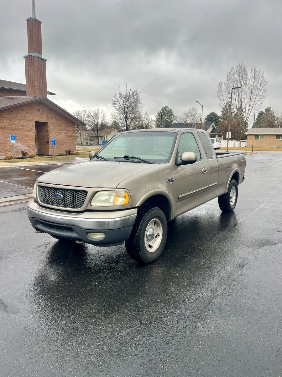 2001 FORD F150 Lariat