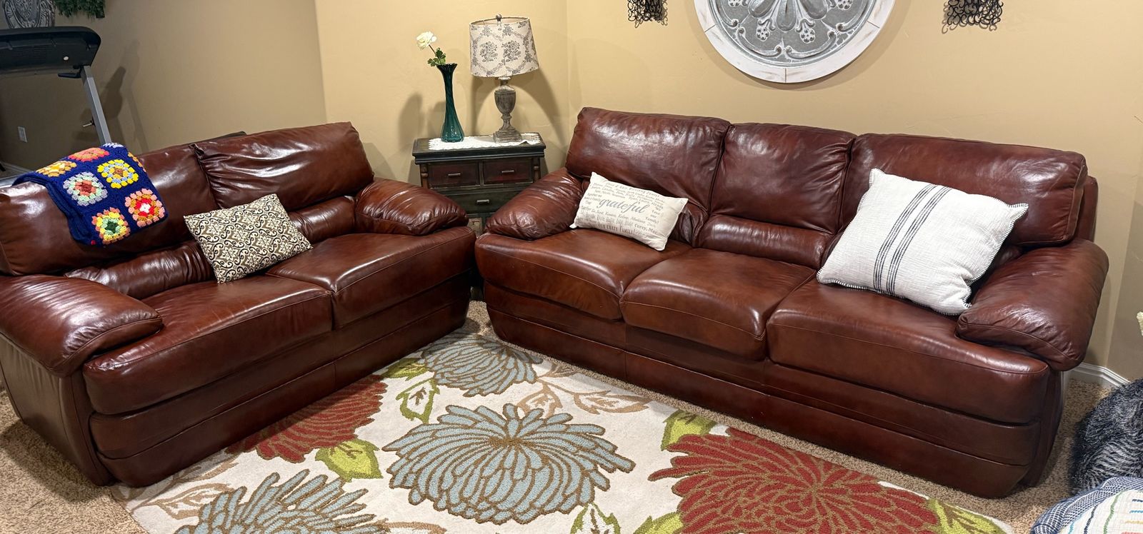 Leather Couch & Sofa Set in perfect condition. Very good quantity leather. Smoke/ Pet Free home.