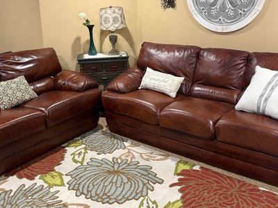 Leather Couch & Sofa Set in perfect condition. Very good quantity leather. Smoke/ Pet Free home.