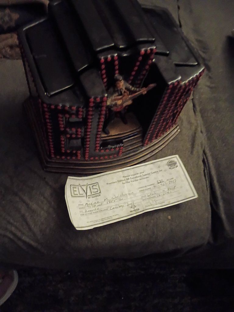Main image 3