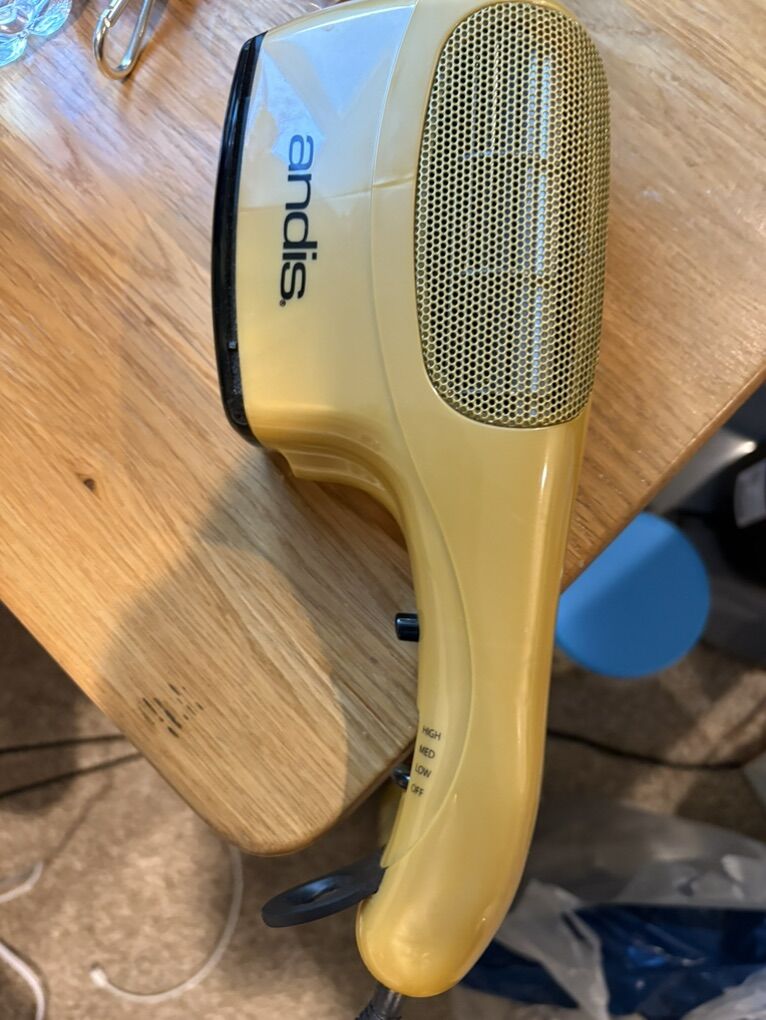 Andis Head Dryer with attachable’s