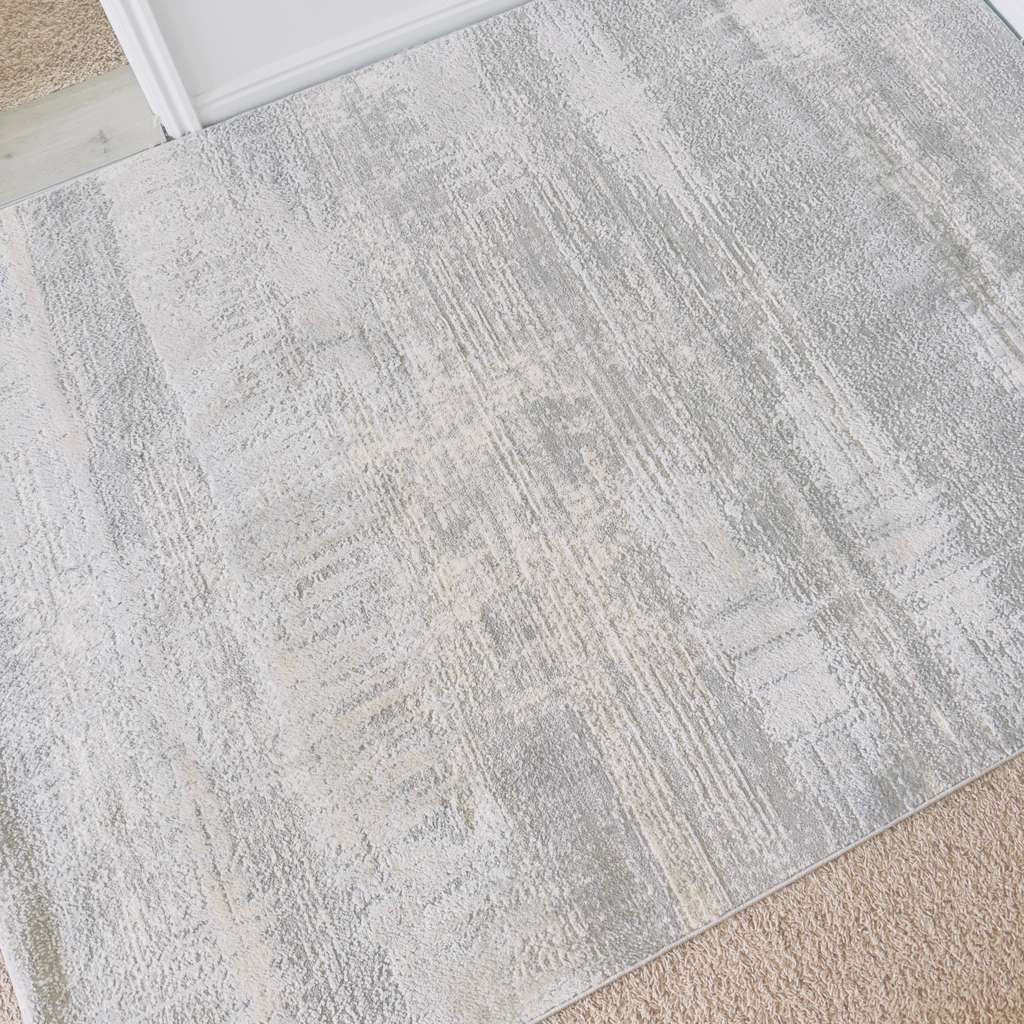 Calvin Klein Area Rug – EXCELLENT  Condition