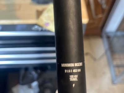 SDG (yt) PostMan Dropper 150mm 31.6 W/ Saddle