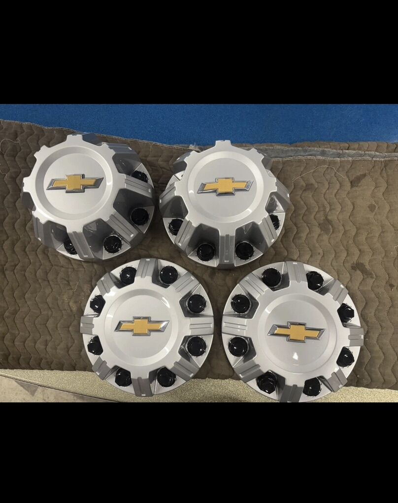 Chevrolet Dually Center Caps (3 Sets)