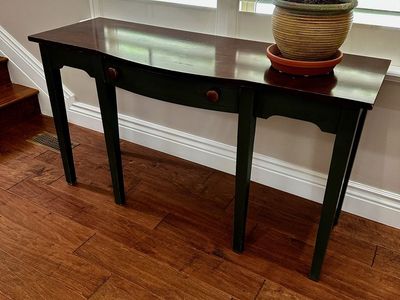 Bassett Furniture Hardwood Console / Sofa Table