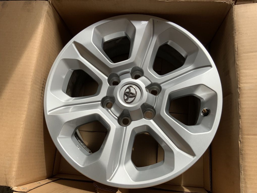 4PCS silver 2023 4Runner SR5 17-in WHEEL RIM ALLOY